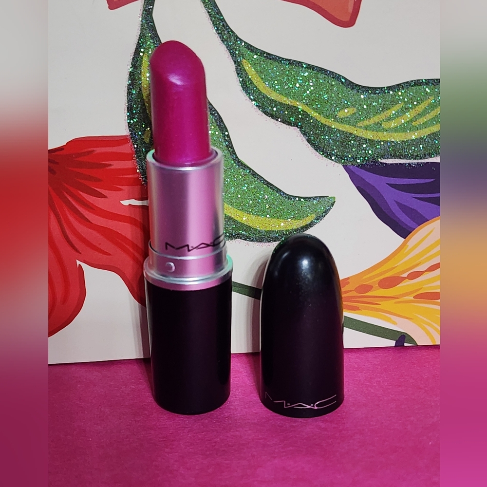 MAC SHOW ORCHID Amplified Lipstick, Rare, Discontinued